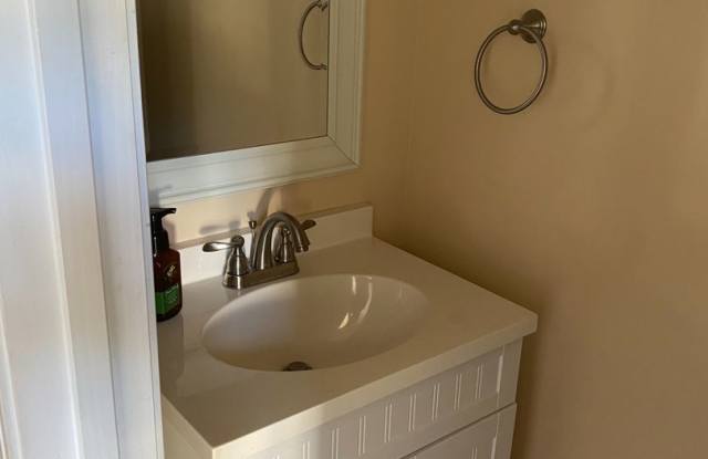 204 Wildwood Dr., Salisbury | Corbin Hills Subdivision - 2br 2.5ba Townhome $1550.00 Gallery 3