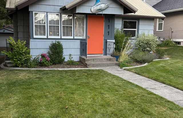 111 East Foster Avenue photos photos