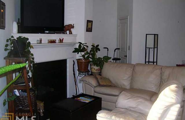 5651 Cobblestone Creek Pl Gallery 2