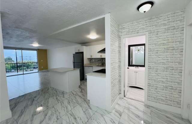 7300 NW 17th St photos photos