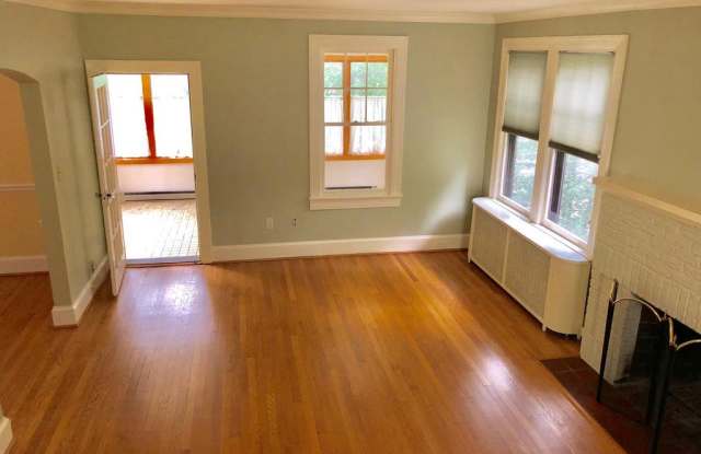 5401 32ND ST NW Gallery 4