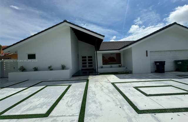 41 NW 136th Ct photos photos