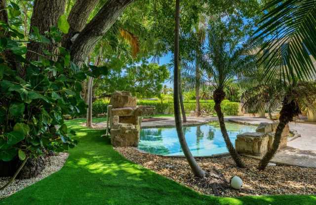 235 W Seaview Circle Gallery 3