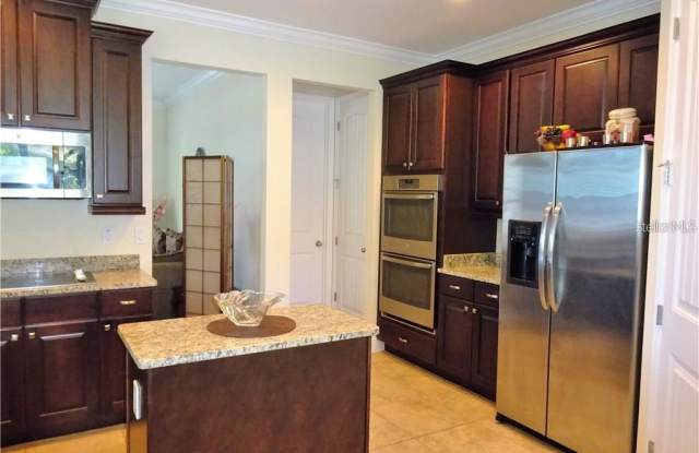 421 MEADOWRIDGE COVE Gallery 2
