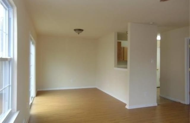 202 STONEBRIDGE Boulevard Gallery 3