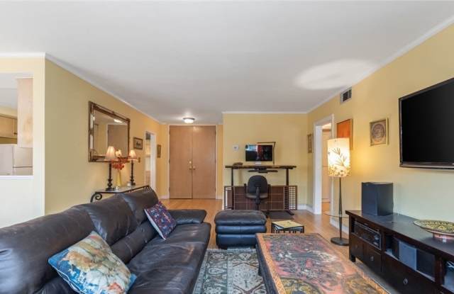 10707 Camarillo St photos photos