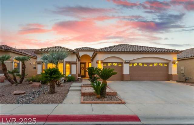 Amazing single story 3-bedroom home with Awesome views of the LV Strip photos photos