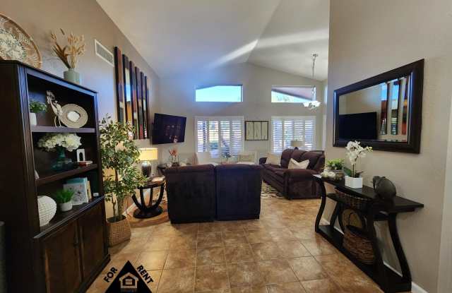 15548 W CATALINA Drive Gallery 4
