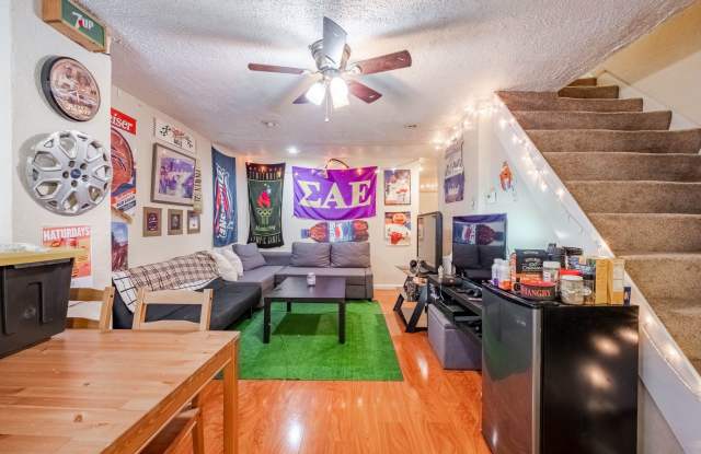 Amazing South Side Flats luxury remodel 4 bed, 2 bath - 1704 Sidney Street, Pittsburgh, PA 15203