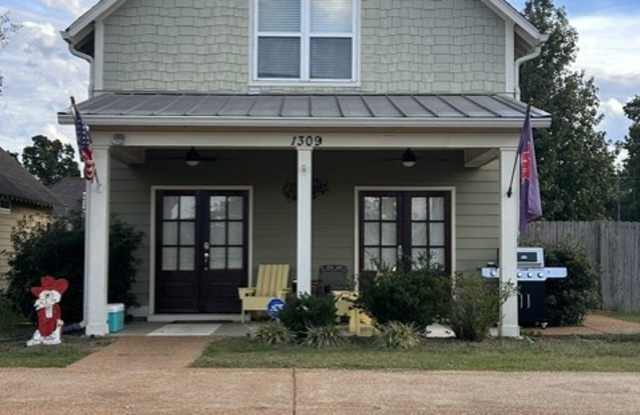 1309 Ashley's Drive Gallery 2