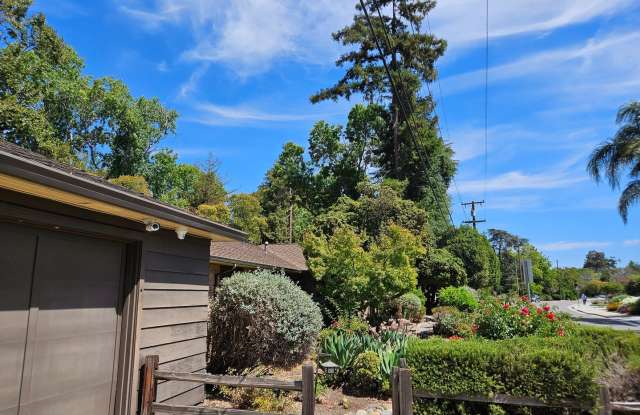 Stunning 5 Bed 3 Bath Naglee Park Home With Scenic Views - 120 Arroyo Way, San Jose, CA 95112