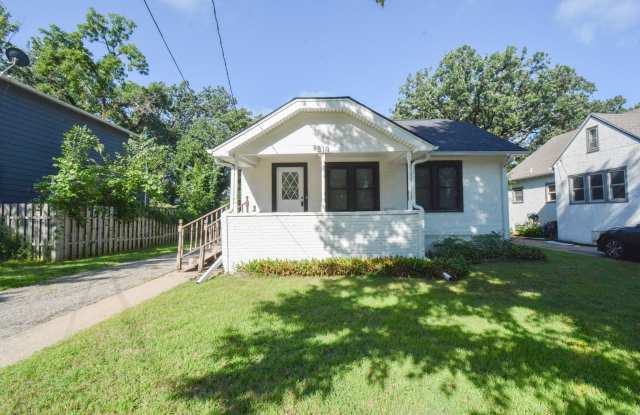 2 Bed, 1 Bath Home for Rent – Near Downtown Rochester photos photos