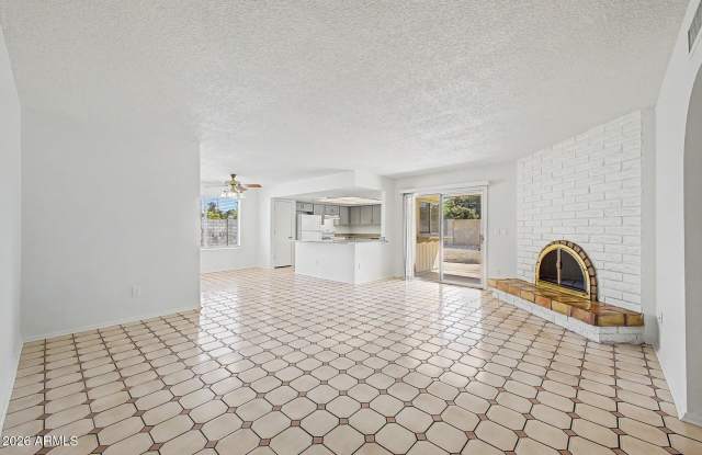 17213 N 35TH Drive Gallery 2