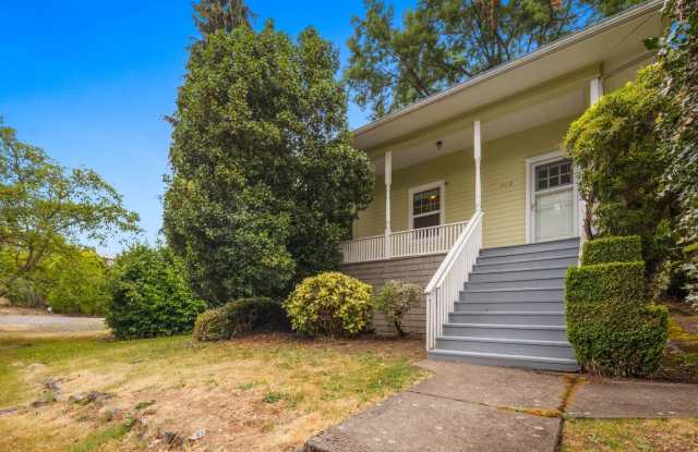 Bright 3 Bed | 2 Bath Home in Renton – 1,000 Sq Ft Gallery 3