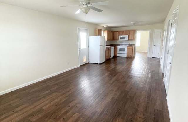 2 Bedroom | 2 Bathroom | Duplex Gallery 3