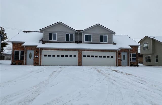 507 Brown Street - 507 Brown Street, Valparaiso, IN 46383