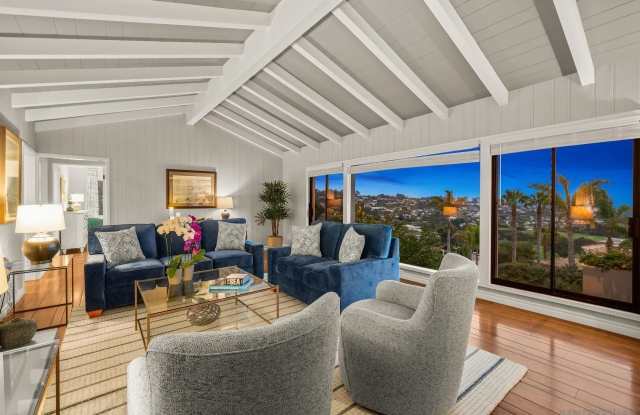 7201 Country Club Drive Gallery 2