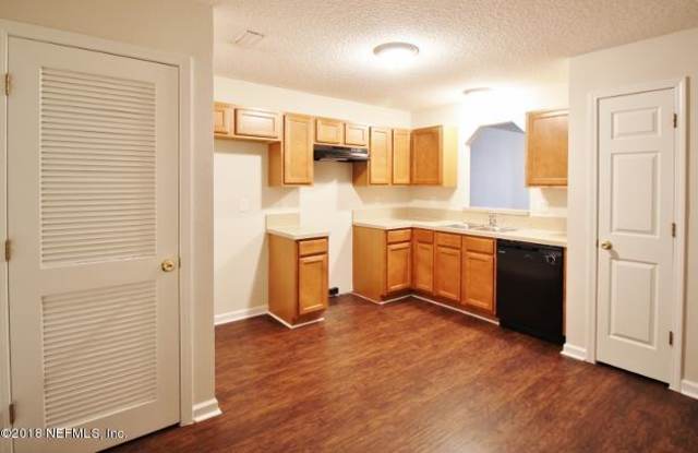 8432 MCGIRTS VILLAGE LN Gallery 4