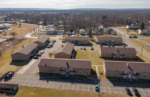 Holiday Meadows Apartments Gallery 3