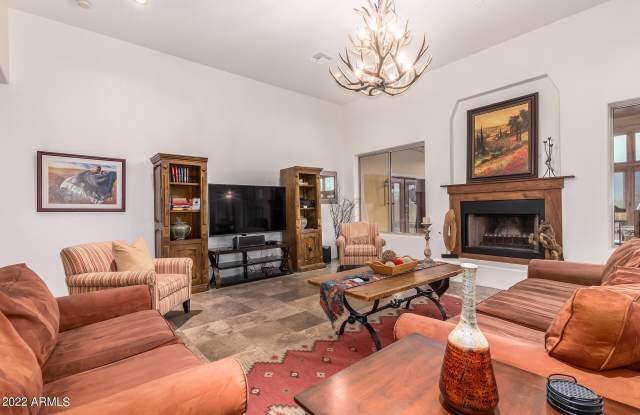5872 E RED DOG Drive Gallery 2