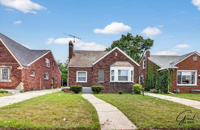 $1295 - 3 bedroom bungalow photos photos