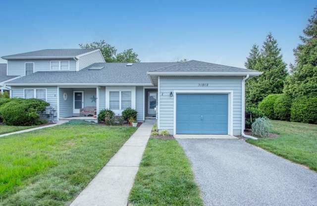 For Rent – Beautifully Updated Townhome in Gull Point a Waterfront Community photos photos