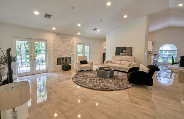 10725 58th Road S - 10725 58th Road South, Palm Beach County, FL 33449