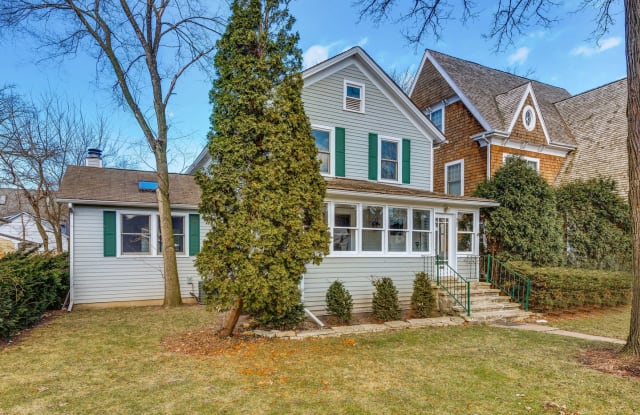 547 Melrose Avenue - 547 Melrose Avenue, Kenilworth, IL 60043