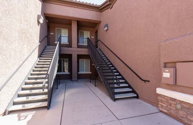 Three bedroom with garage in gated community near Summerlin photos photos