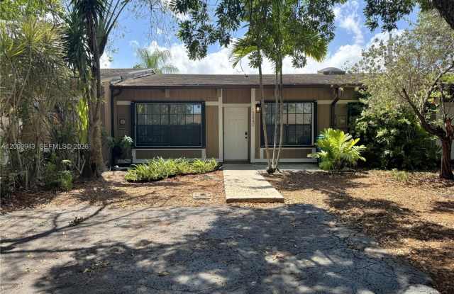 13640 SW 102nd Ln photos photos