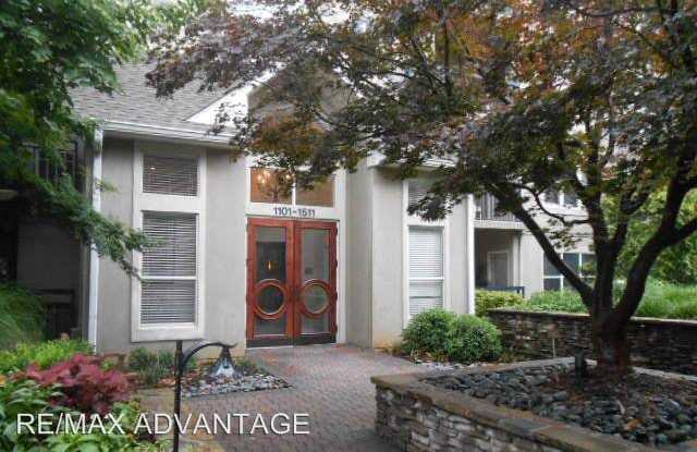 1503 RIVER GREEN DR. Gallery 2