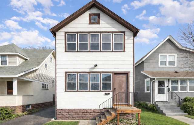Spacious 4 Bed | 2 Bath Home – Minutes from Grand Casino Arena photos photos Spacious 4 Bed | 2 Bath Home – Minutes from Grand Casino Arena photos photos