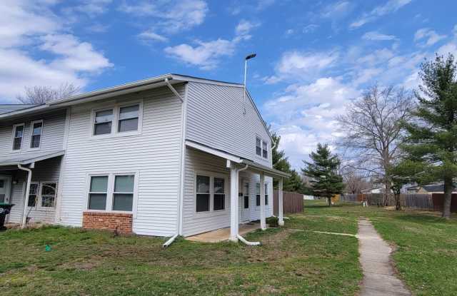 Spacious 3 Bedroom Townhouse for Rent photos photos