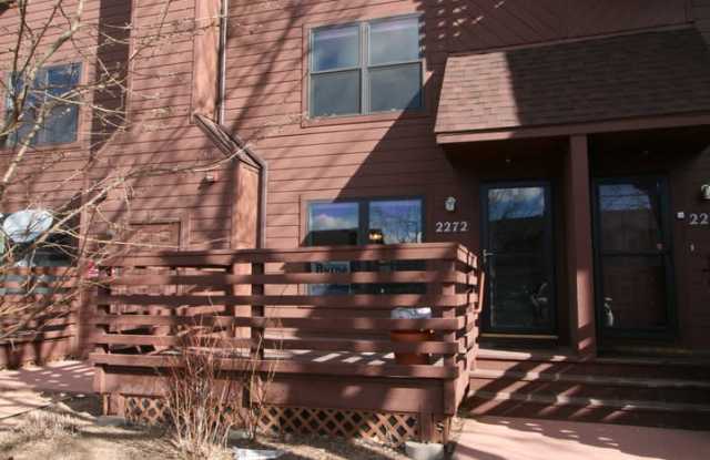 Great 2 bedroom condo in Old Colorado City! photos photos