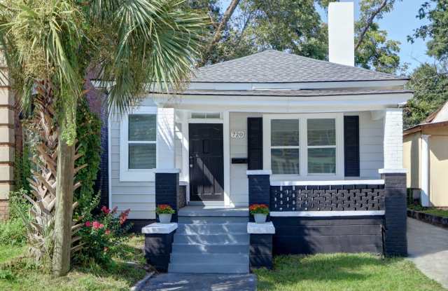 Large 3BR/1BA Downtown Savannah Home For Rent photos photos