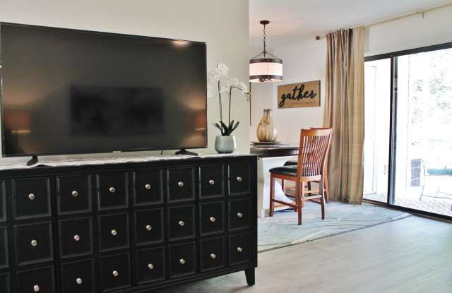 7805 Renaissance Ct Gallery 2