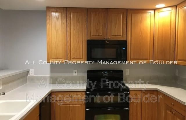 2946 Kalmia Ave - 2946 Kalmia Avenue, Boulder, CO 80301