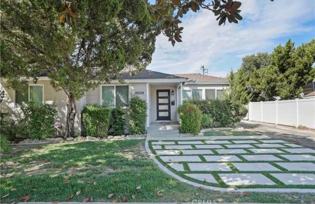 19029 Calvert Street photos photos