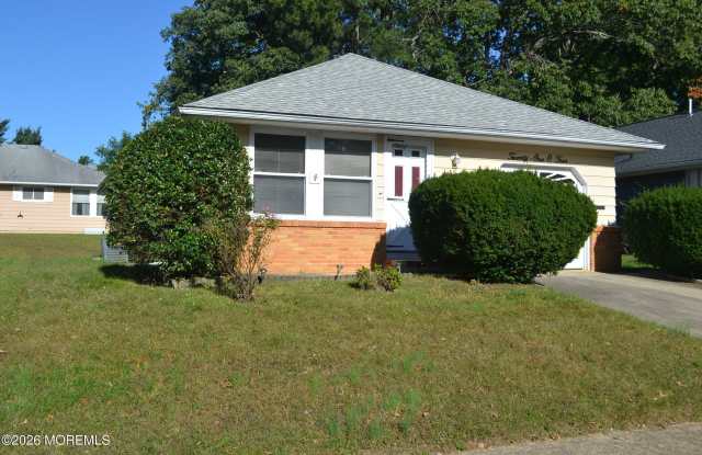 2104 Mount Hope Lane Gallery 3