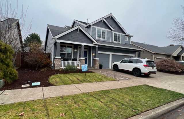 3+ -Bedroom 3-Bathroom West Eugene Stunner! photos photos