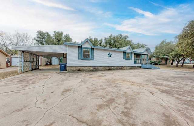 1501  Buchanan DR Gallery 2