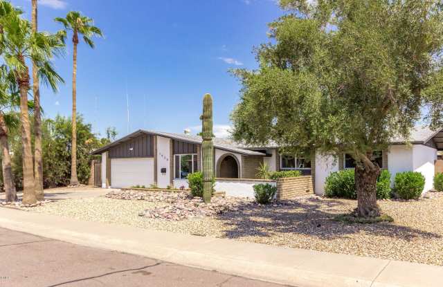 1930 E MAGDALENA Drive Gallery 2