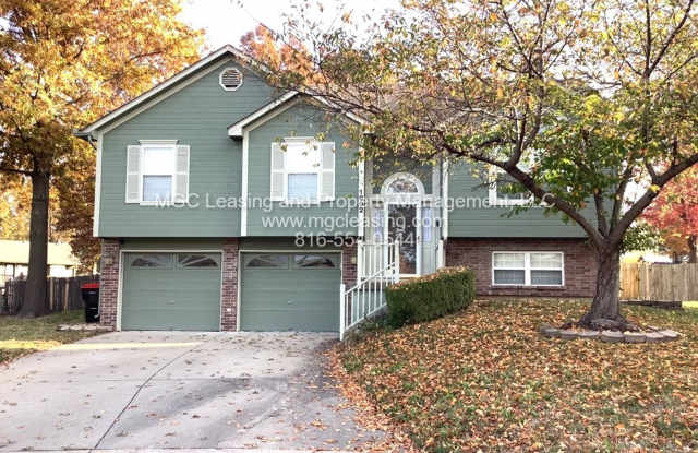 Charming Single Family Home in Greenwood’s Cheyenne Estates! photos photos