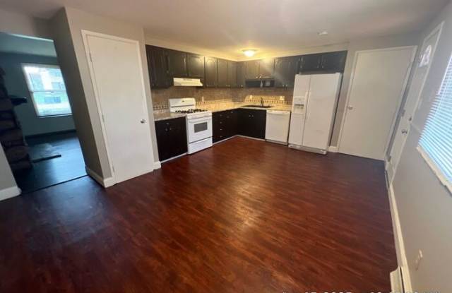 5826 Riverton Court West Gallery 4
