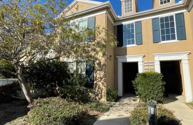 2 Bedroom 2 Bath Condo located in Ventura - 5518 Coltrane Street, Ventura, CA 93003