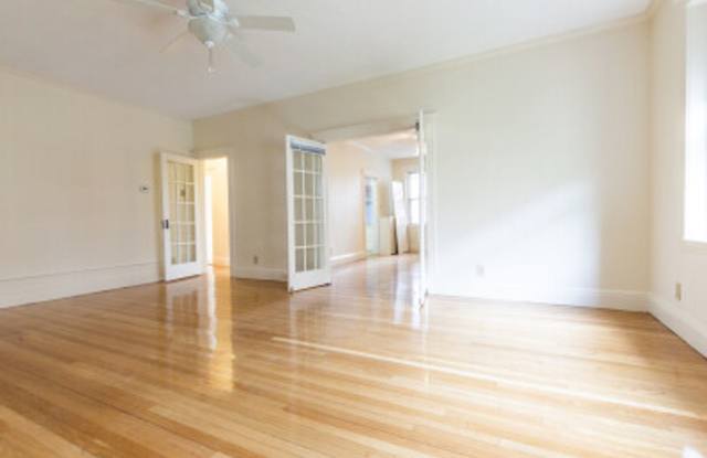 Look no further! Coolidge Corner three bed photos photos