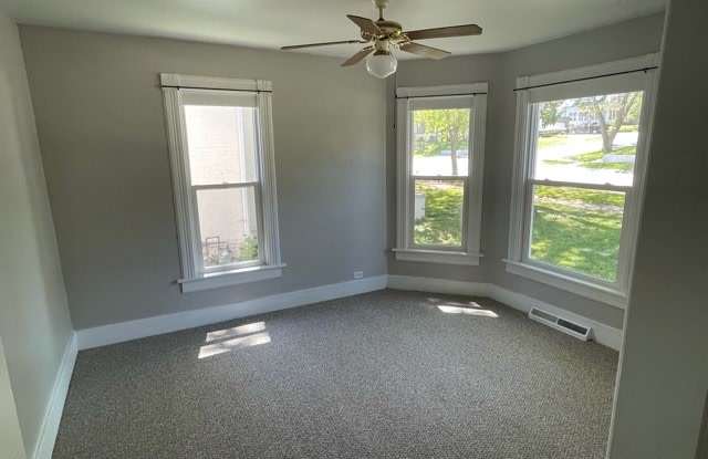 903 Iowa Avenue - Lower photos photos