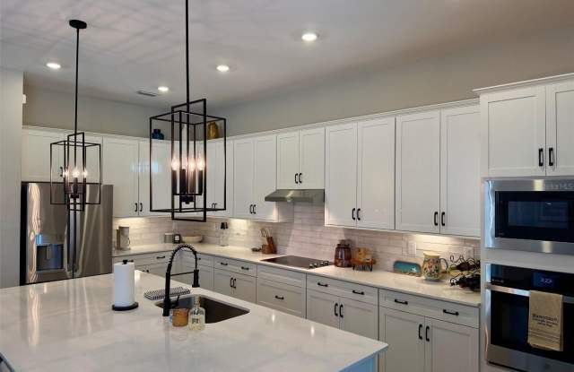 17577 SANTORINI Court Gallery 4