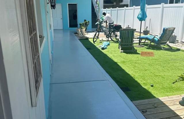 252 DOLPHIN POINT Gallery 3