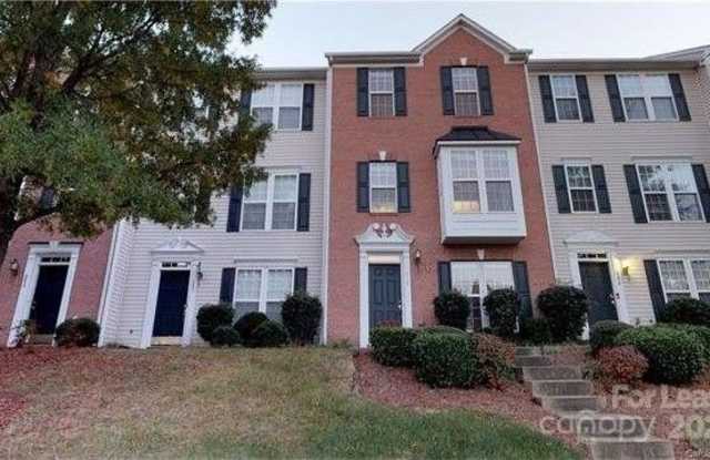 961 Tiger Lane photos photos